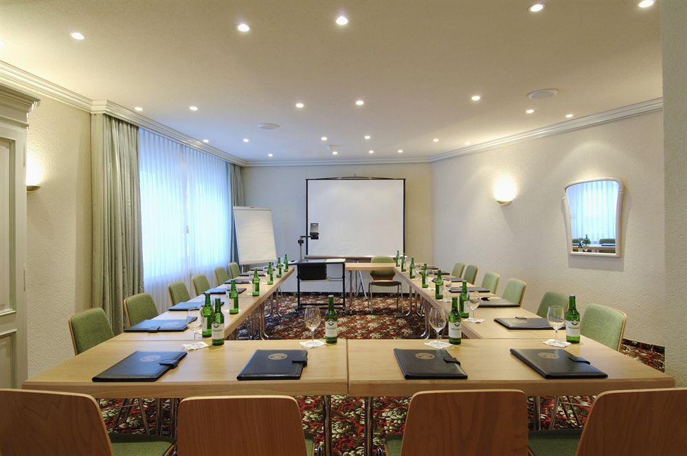 Posthotel Holiday Villa อาโรซา ธุรกิจ รูปภาพ