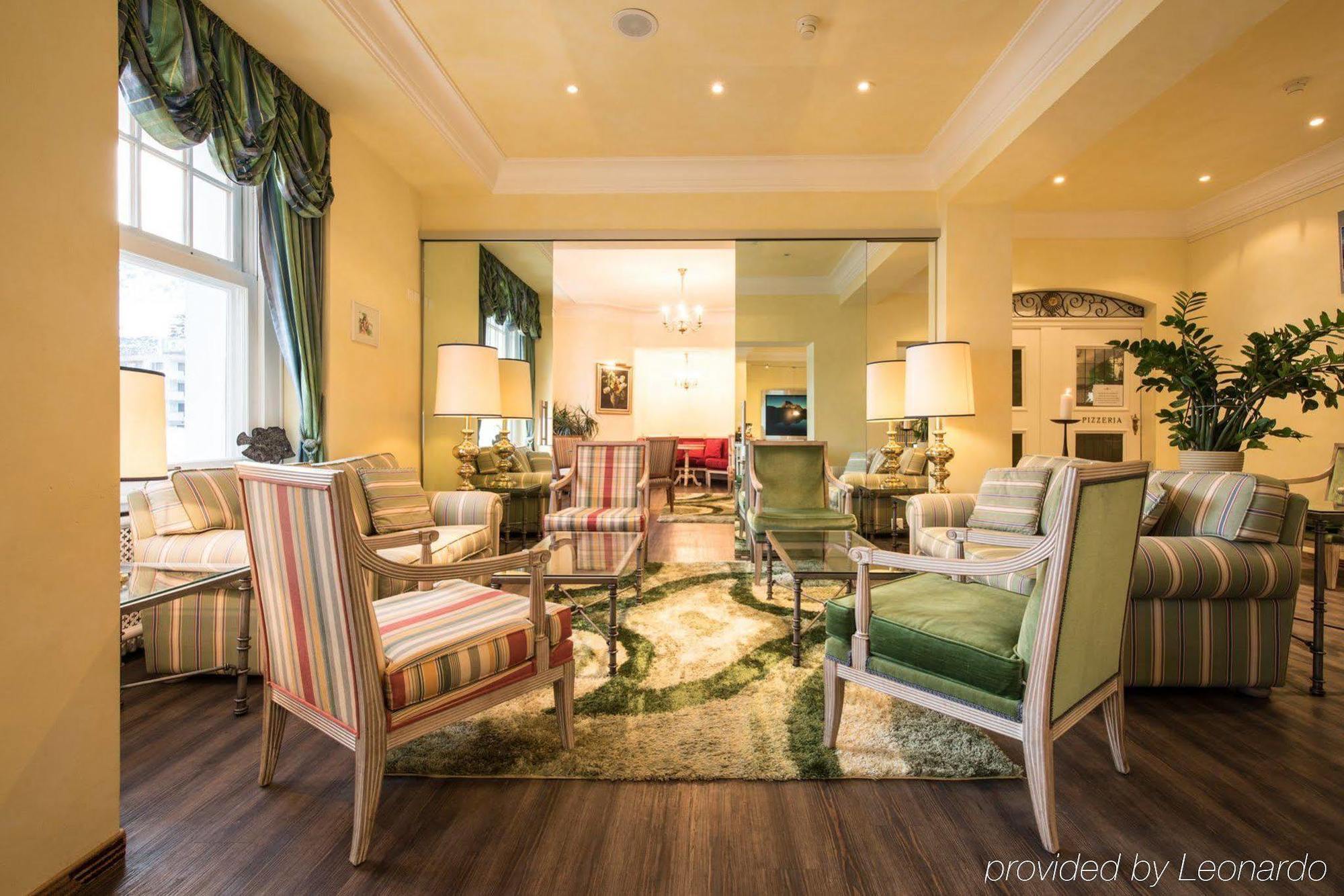 Posthotel Holiday Villa อาโรซา ภายนอก รูปภาพ