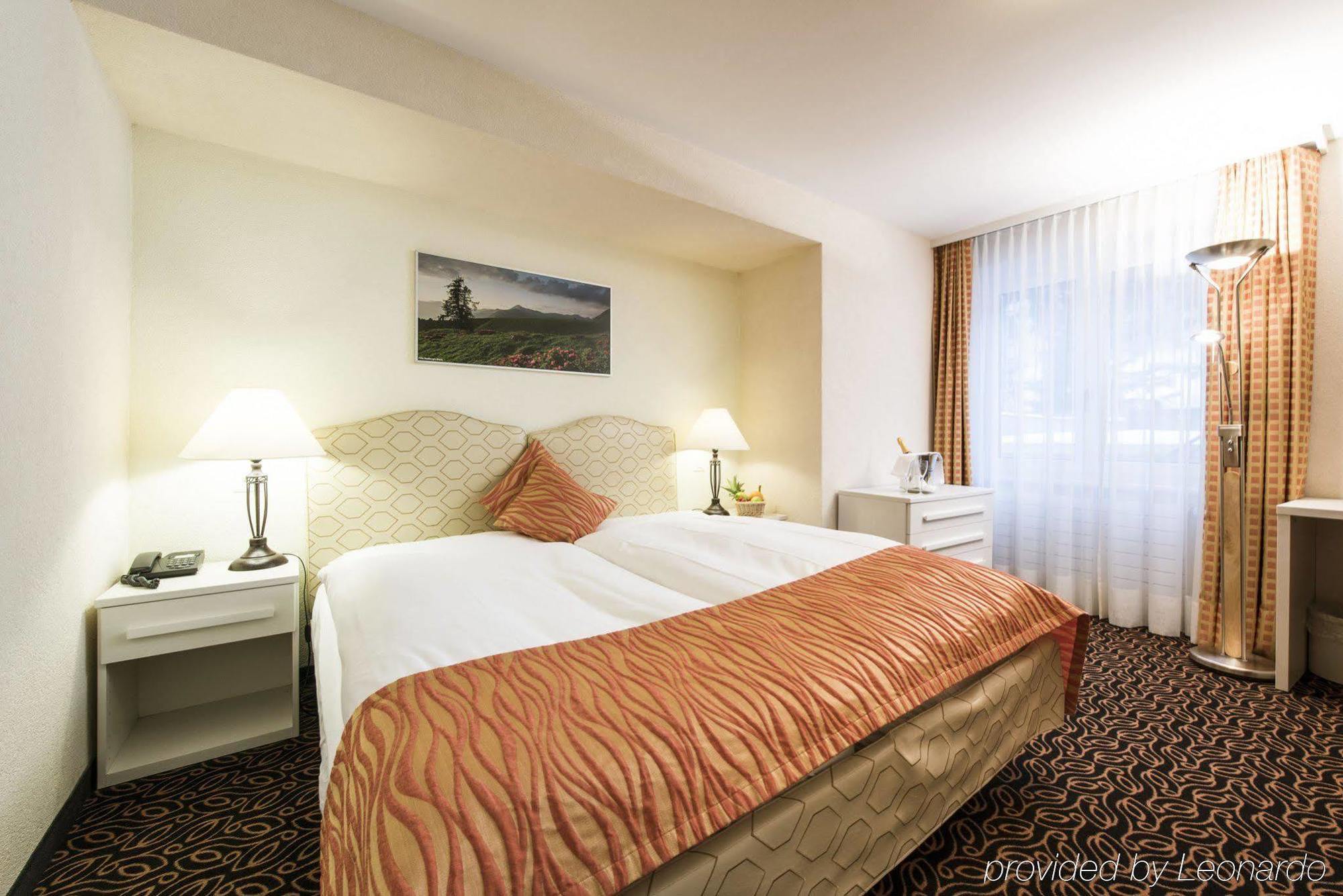 Posthotel Holiday Villa อาโรซา ภายนอก รูปภาพ